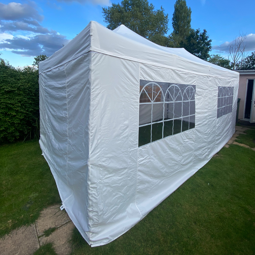 Pop-up gazebo with walls (3x6m)